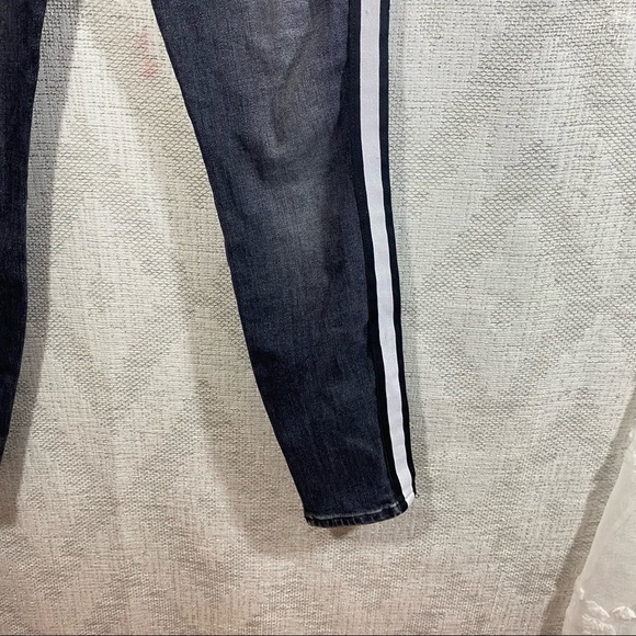 AO.LA by Alice & Olivia high waisted button fly skinny jeans with side stripe - Picture 9 of 12